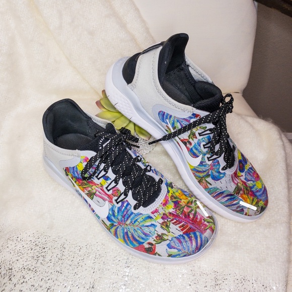 nike free rn floral